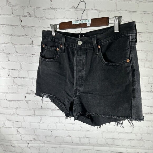 Levis 501 Button Fly High Rise Black Raw Hem Cut Off Shorts Sz 32 (32 x 2.5) - Picture 3 of 12